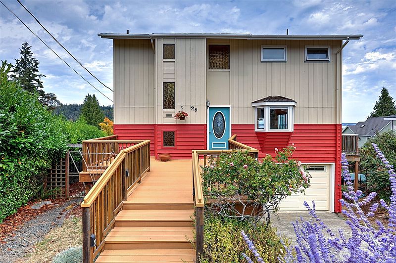 2nd image of 516 V Street