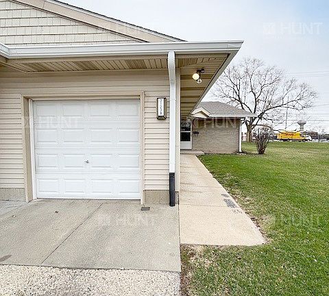 2nd image of 3123B Nebraska Ct