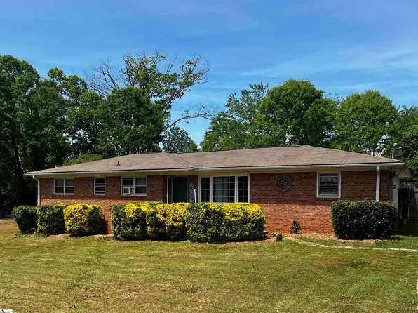 106 Pueblo Dr, Greenville, SC 29617