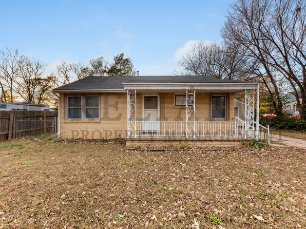 711 N Westridge Dr, Wichita, KS 67203
