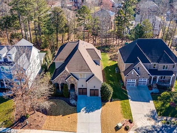 4th image of 9823 Genevieve Ct