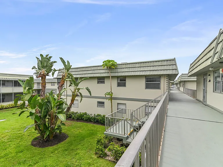 520 Monaco Park #K — Photo 1