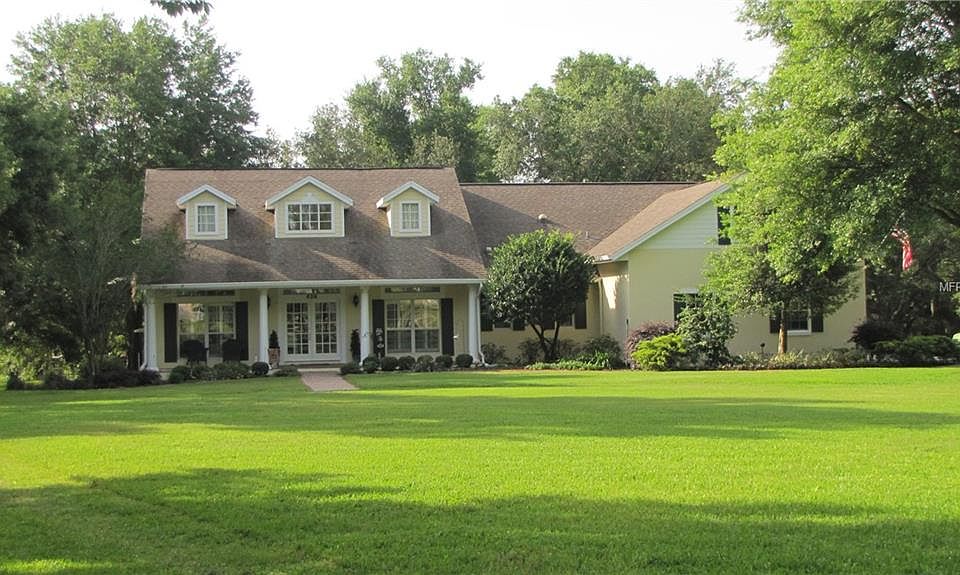 1st image of 628 Robin East Ln