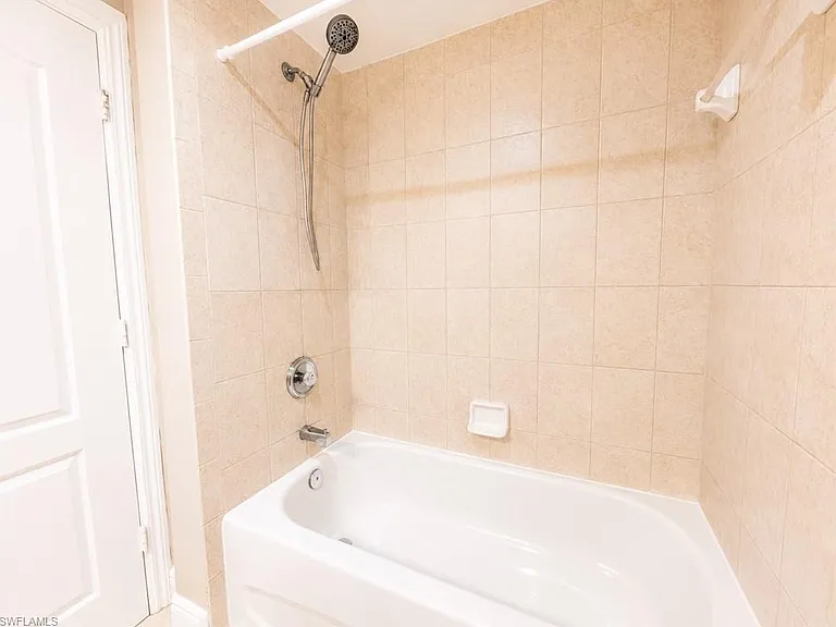 4172 Castilla Cir #201 — Photo 15