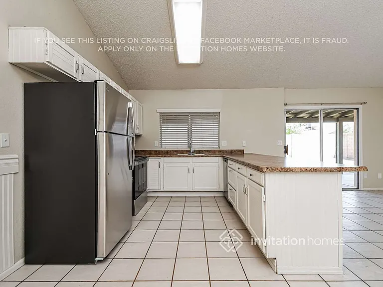 128 W Indigo St — Photo 5