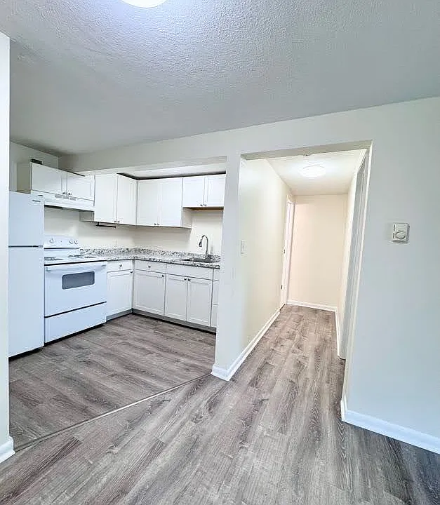 40 Mellen St #3