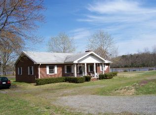 1542 Newland Rd, Warsaw, VA 22572