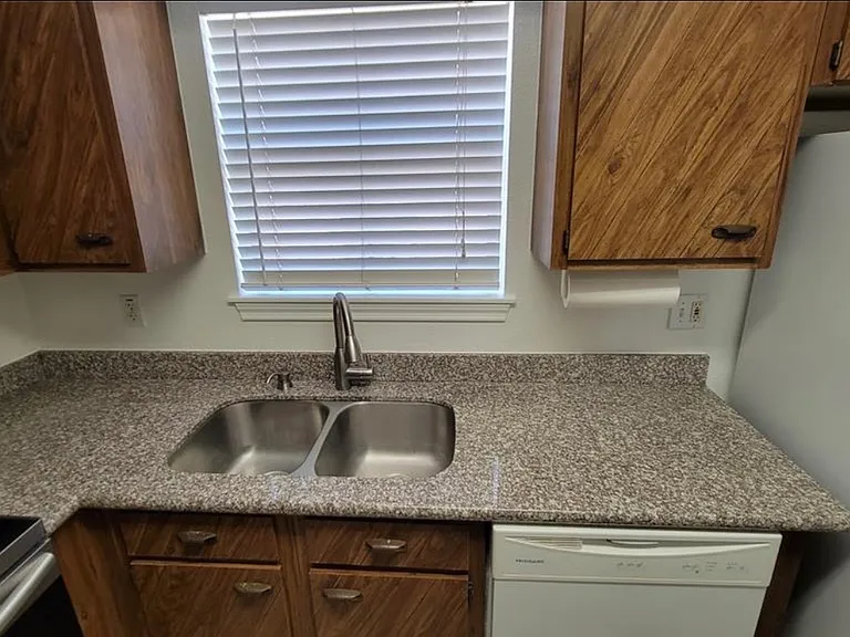 3100 Walnut Bend Ln — Photo 8