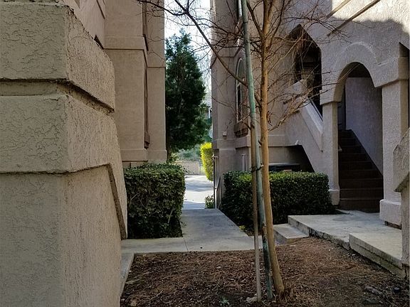 3rd image of 7125 Woodlake Ave Unit A