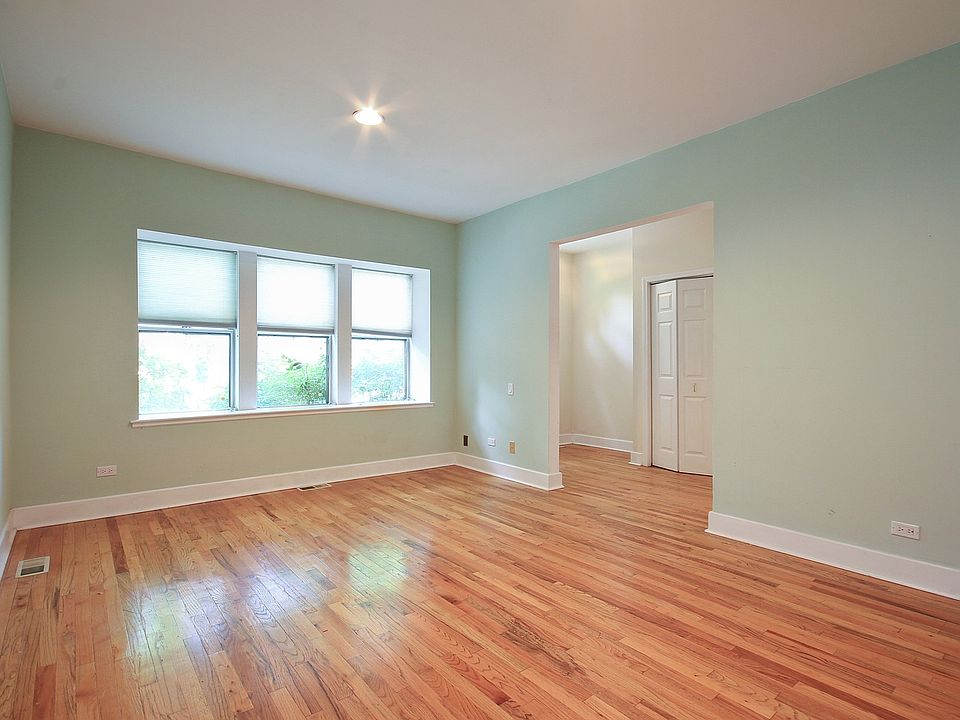 1st image of 1427 W Wrightwood Ave