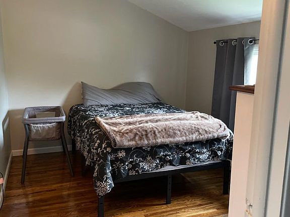 3rd image of 14 Nardin Dr