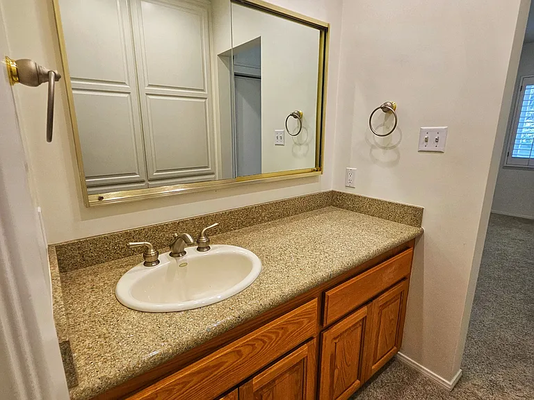 6341 Sultana Ave — Photo 16