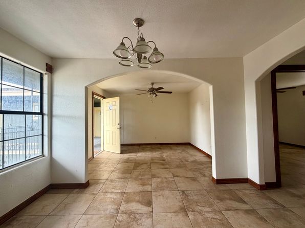 401 N Bethel St #1