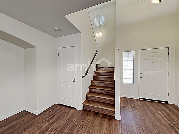 3rd image of 2526 W Blue Sky Dr
