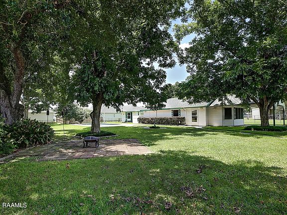 3rd image of 101 Rockne Dr