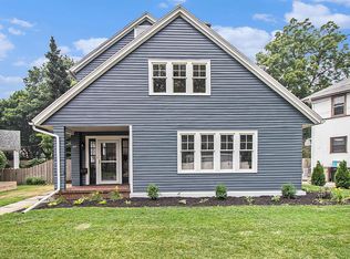 937 Riverside Dr, South Bend, IN 46616