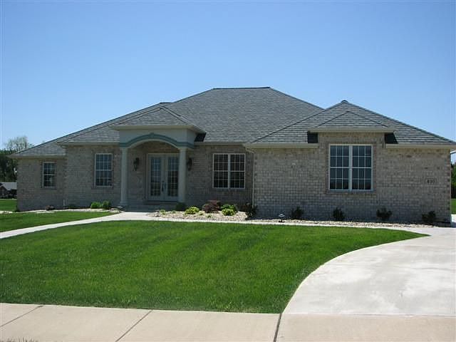2nd image of 400 Covington Dr