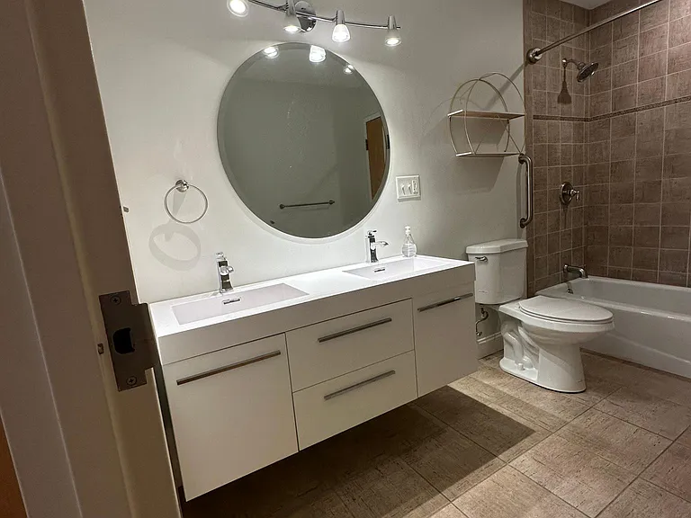 10 Ocean Ave #101 — Photo 3