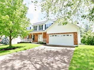 5502 Keller Ridge Ln, Saint Louis, MO 63128