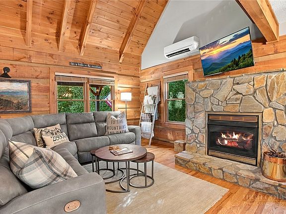 5th image of 200 Apple Ridge Lane