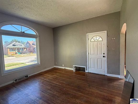 5th image of 907 S 19th St
