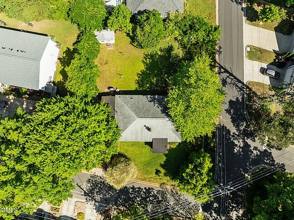 5th image of 301 N West St