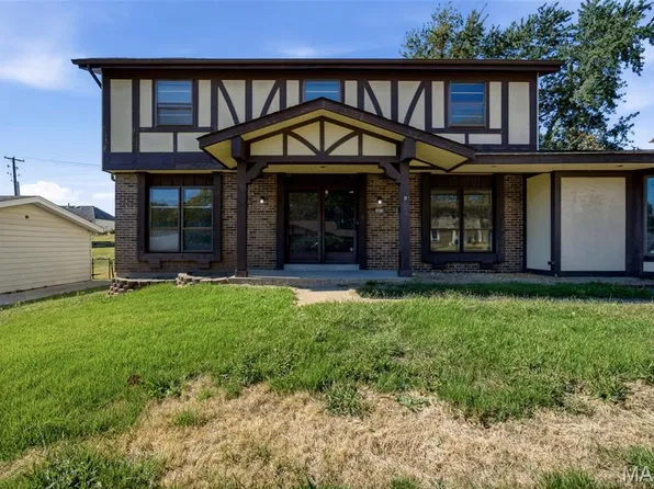 14518 Rockypoint Dr, Florissant, MO 63034