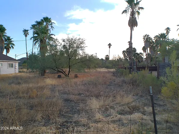 713 N FAIRWAY Drive #-, Queen Valley, AZ 85118