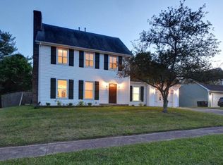 232 Colchester Dr, Versailles, KY 40383