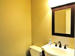 904 Chaderic Ct, Edwardsville, IL 62025