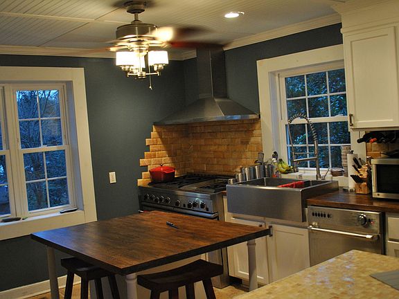 Kitchen; Marble Back Splash, Professional JennAir Range, LG TV w/ Built in TV