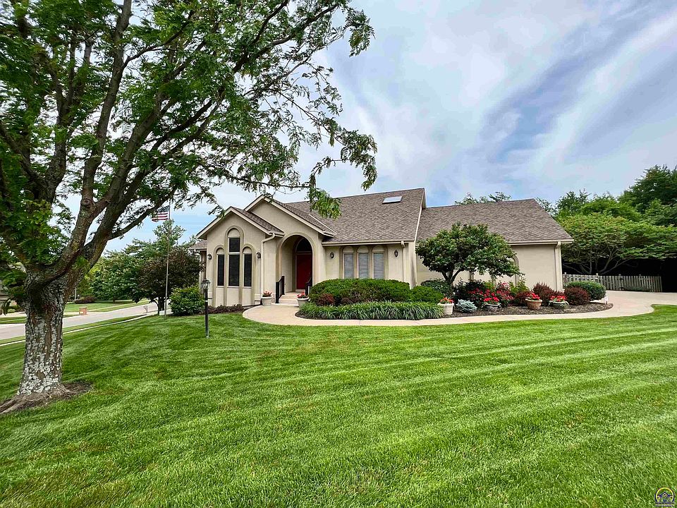4000 SW Clarion Pl, Topeka, KS 66610 Zillow