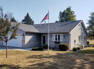140 Buckeye Dr, Montevideo, MN 56265