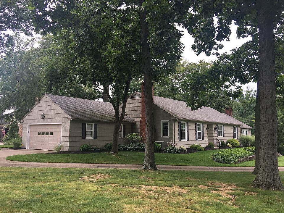 1st image of 736 Dickson Pkwy
