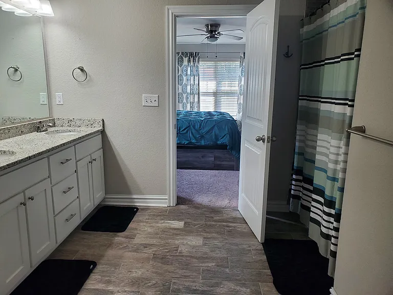 1231 Stewart St — Photo 23