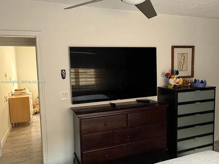 2401 SW 16th Ct — Photo 27