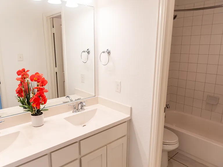 1000 Hoxton Ln — Photo 26