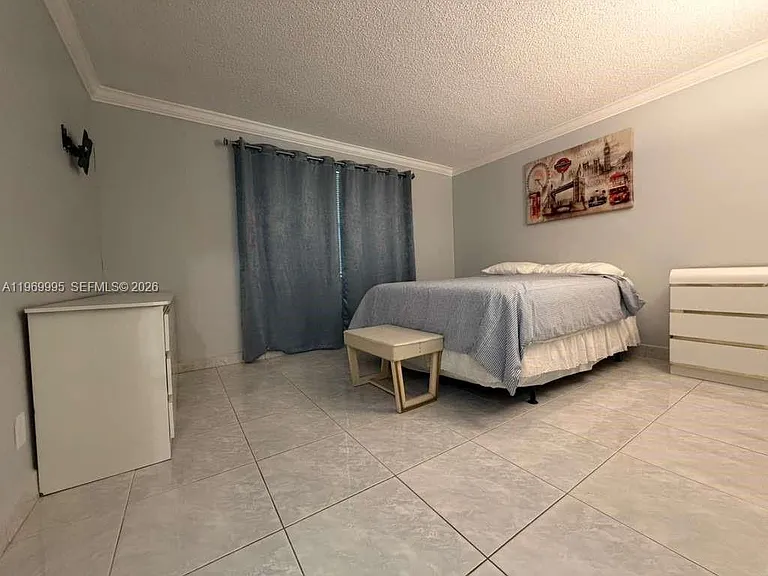 301 SE 3rd St #109 — Photo 11