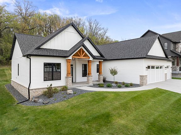 3rd image of 4228 Cassidy Ridge Dr NE