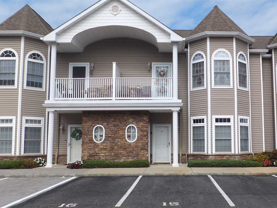 1st image of 15 Jacqueline Way #15