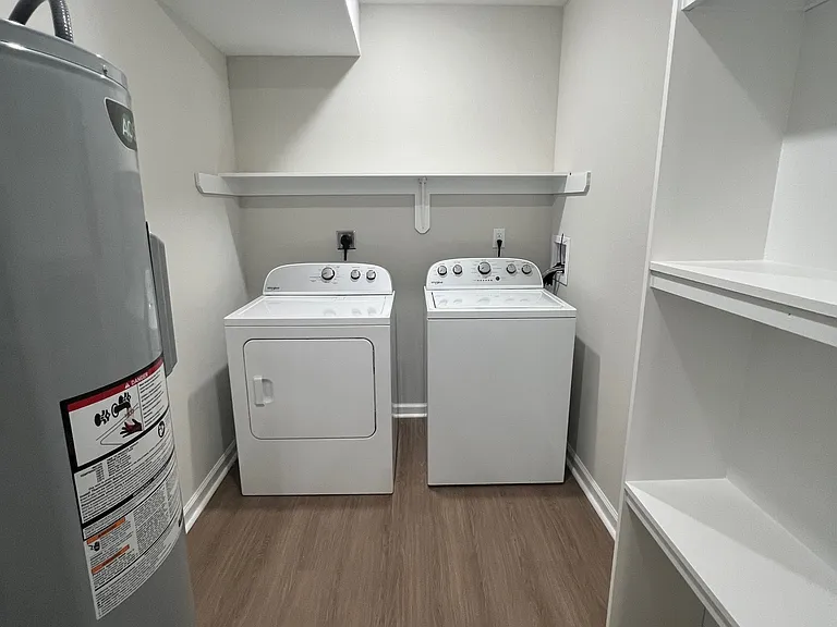1106 S Mitchell St #V — Photo 12