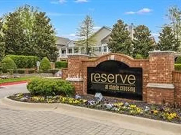 4230 NW Meadow Creek Cir, Fayetteville, AR 72703