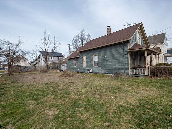 2nd image of 2312 Prame Ave