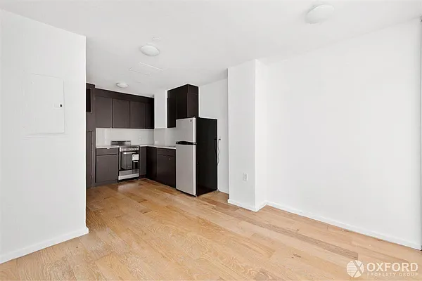 Rented by Oxford Property Group | media 8