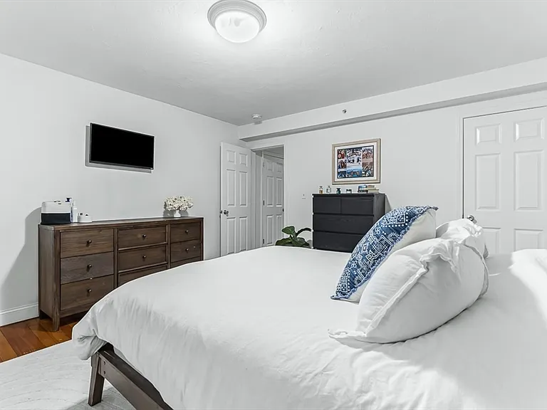 41 Harbor St #2 — Photo 9
