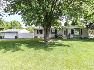 8591 Heath Rd, Kingston, IL 60145