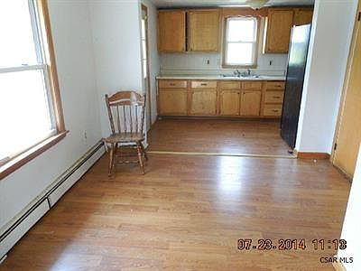 5th image of 111 S Phaney St