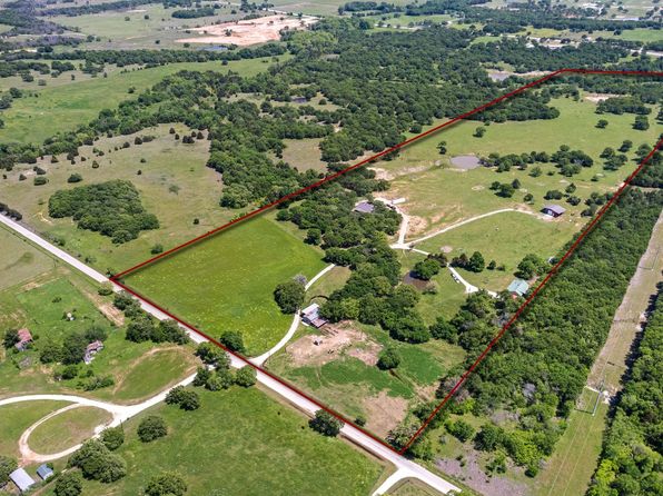 2668 Upper Montague Rd, Bowie, TX 76230
