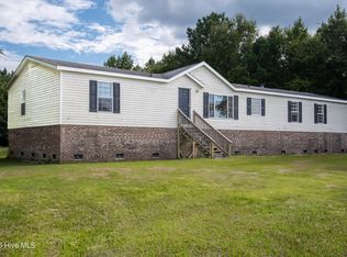 636 Community Center Dr, Kinston, NC 28504