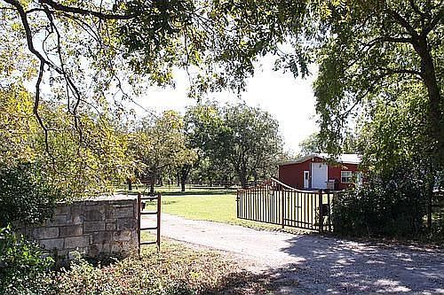 4th image of 872 County Road 4930